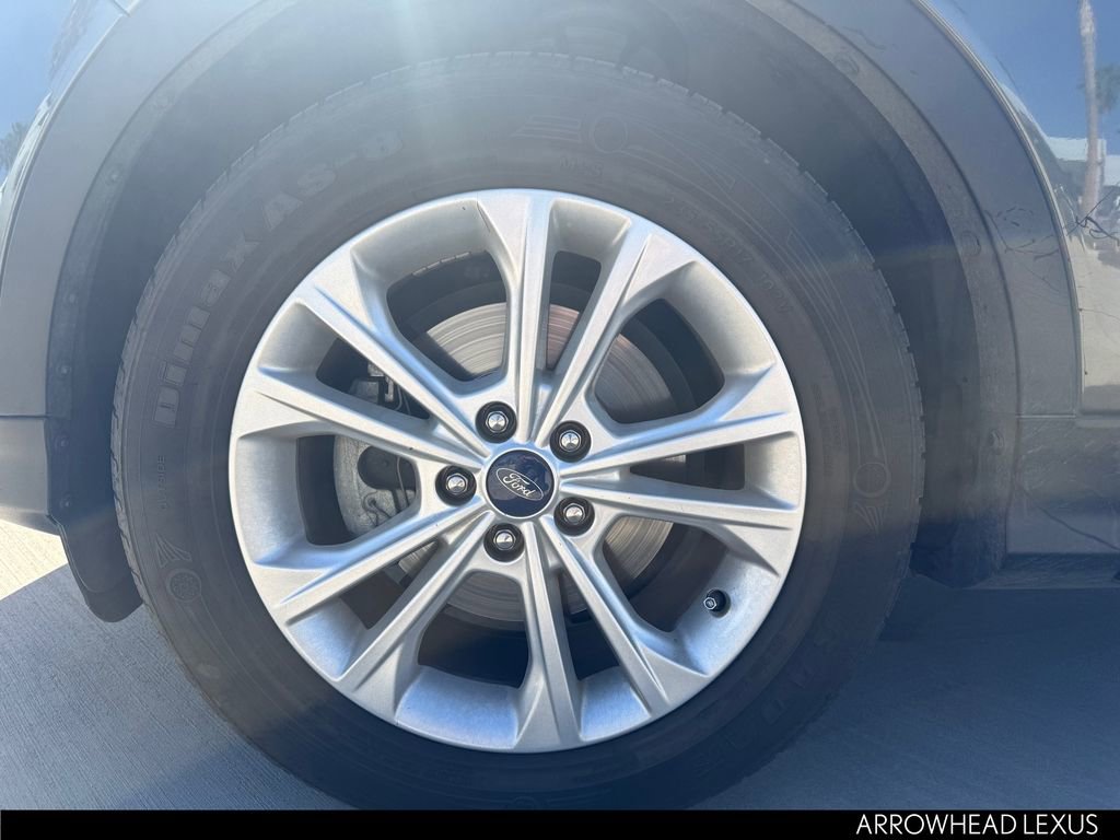 Used 2017 Ford Escape SE image 10