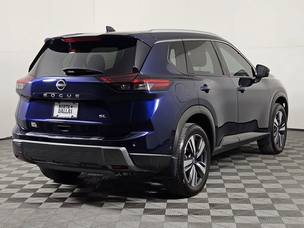 Used 2025 Nissan Rogue SL image 5