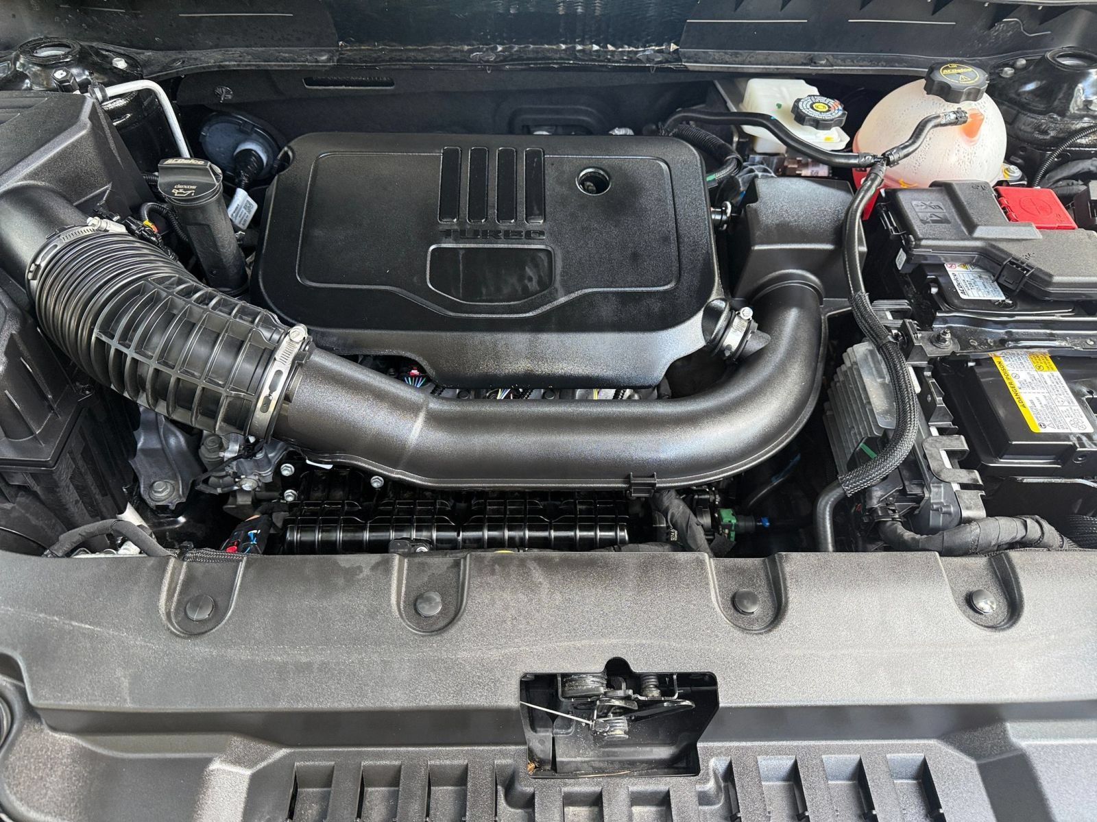 Used 2025 Chevrolet Blazer LT FWD image 30