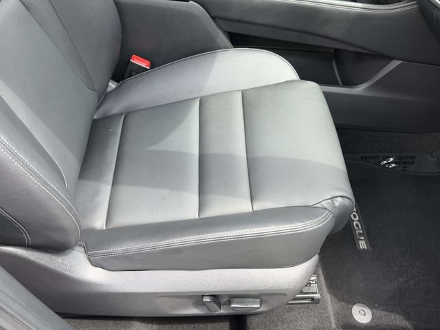 Used 2023 Nissan Rogue SL AWD/4WD image 9