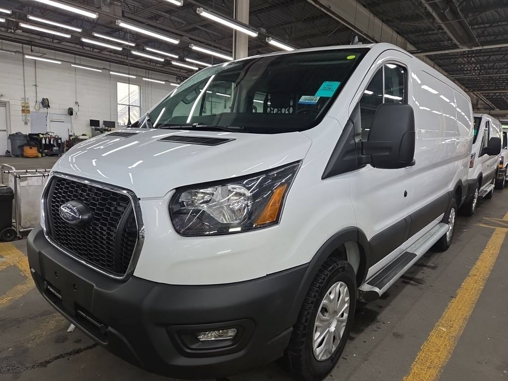 Used 2025 Ford Transit 250 Low Roof w/ Exterior Upgrade Package RWD image 2