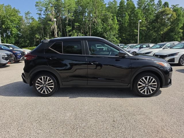 Certified 2021 Nissan Kicks SV FWD image 9