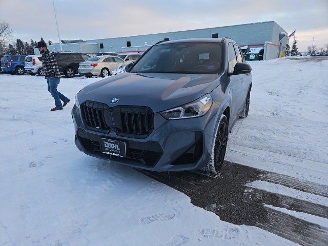 Used 2023 BMW X1 xDrive28i w/ Premium Package image 3