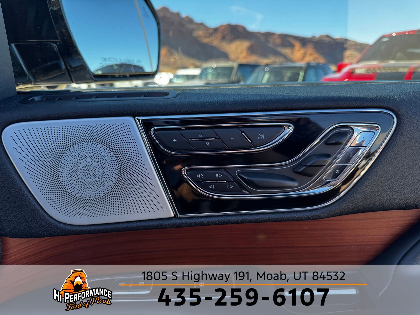 Used 2019 Lincoln Navigator Reserve w/ Cargo Package image 30