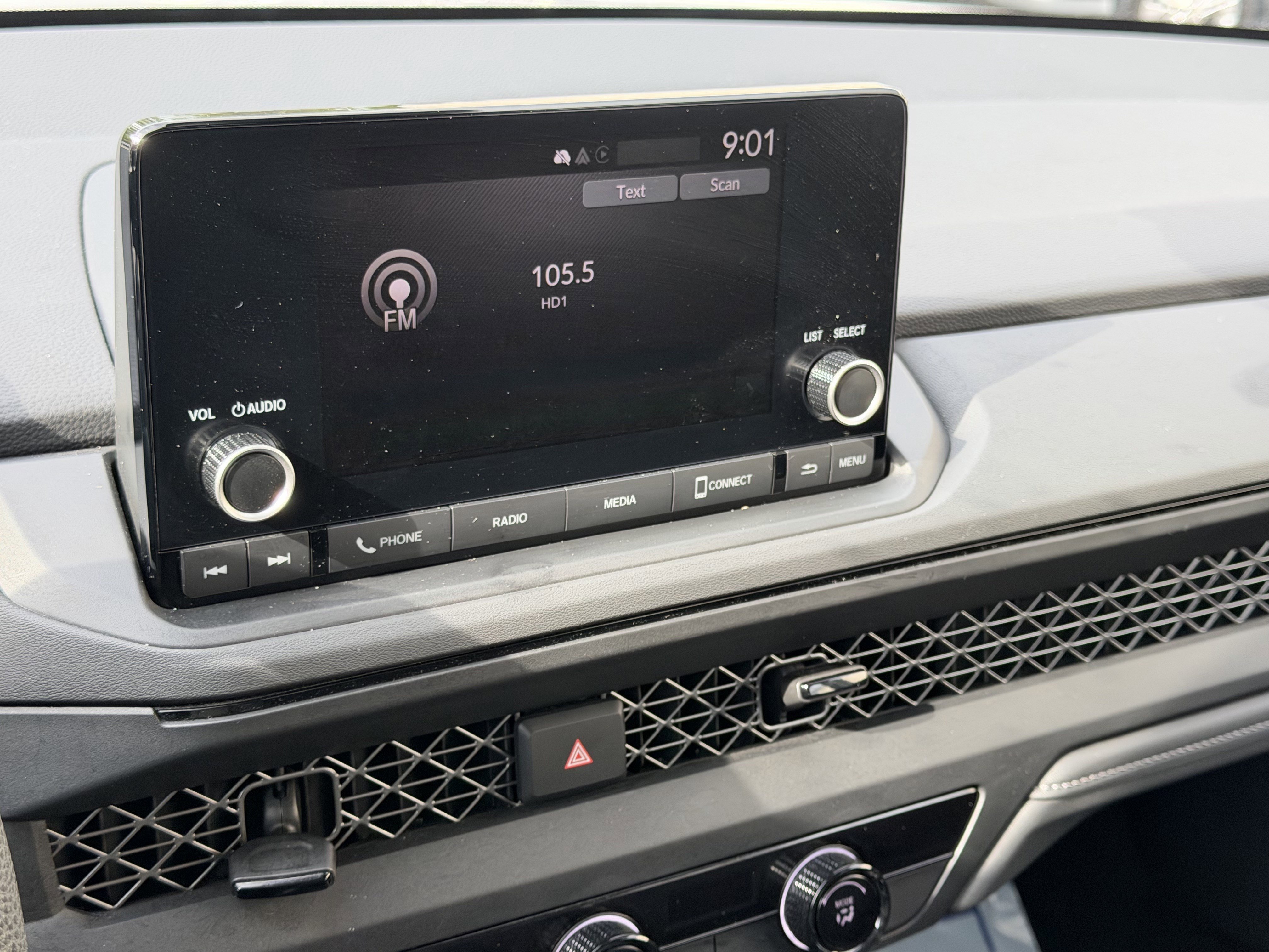 Used 2023 Honda Accord LX image 21