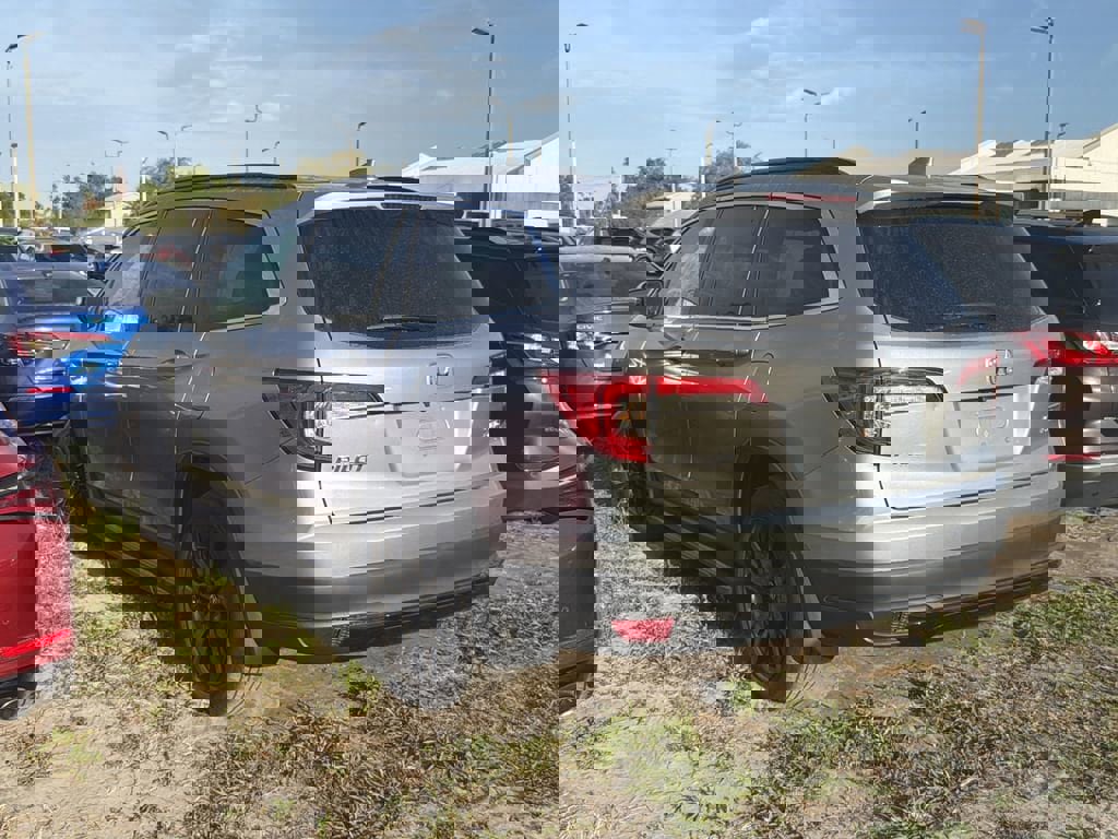 Used 2021 Honda Pilot Special Edition image 4