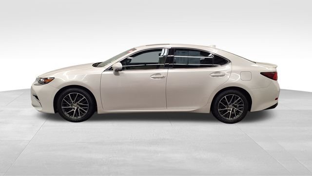Used 2018 Lexus ES 350 image 4
