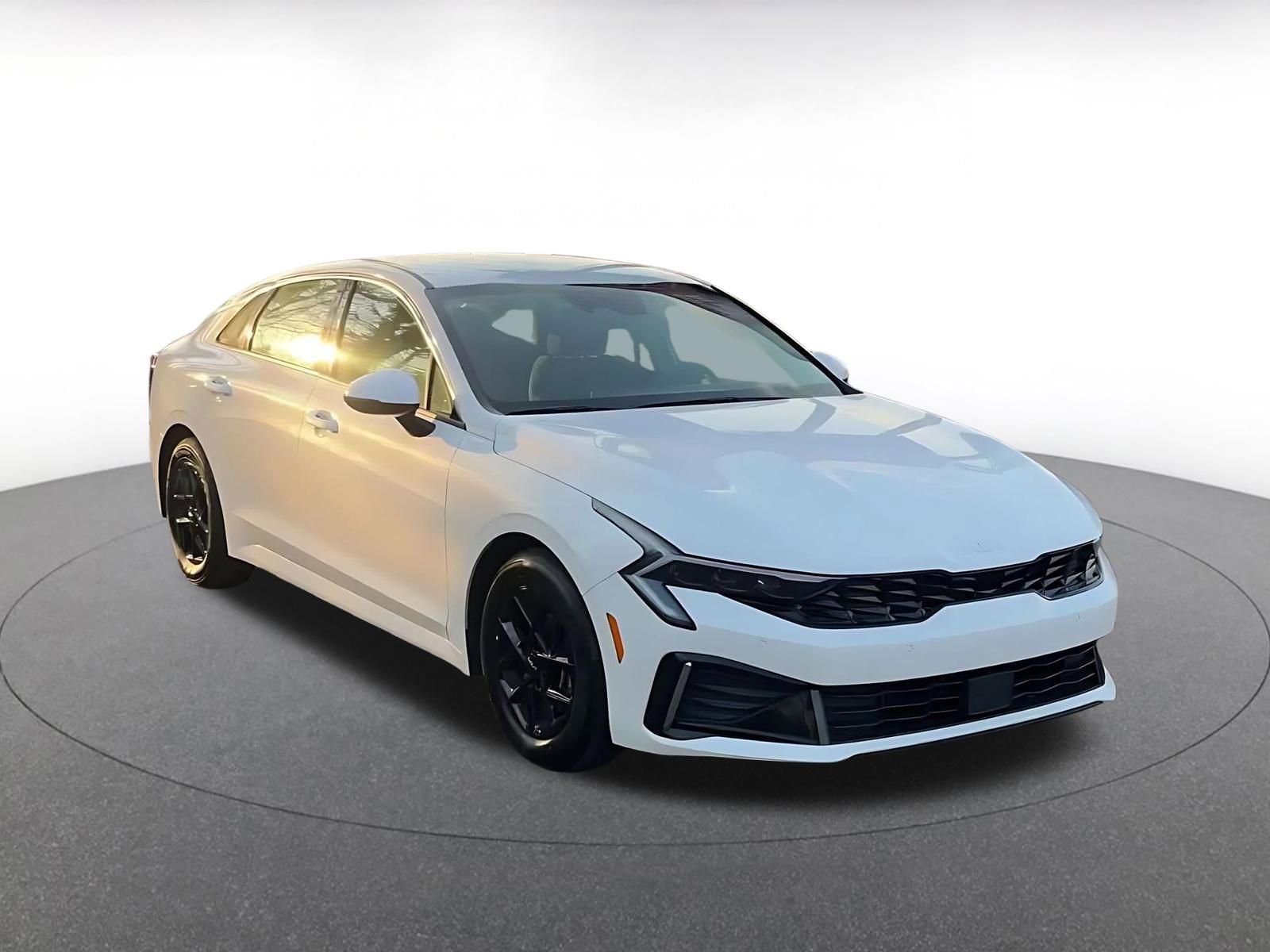 Used 2025 Kia K5 LXS image 3