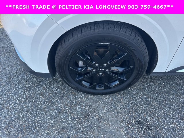 Used 2022 Kia Carnival SX image 9