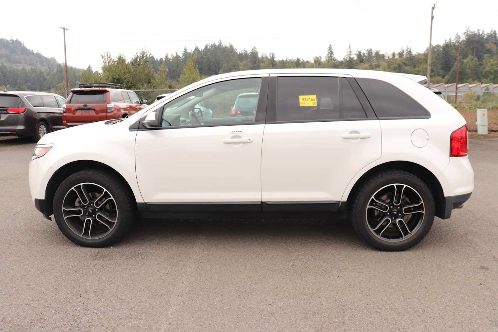Used 2014 Ford Edge SEL w/ Canadian Touring Package AWD/4WD image 8