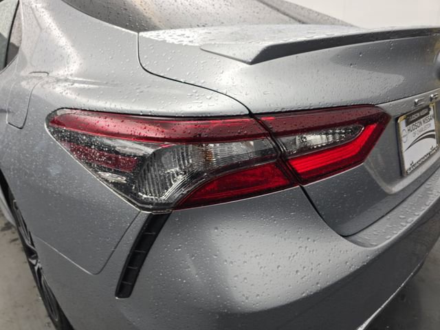 Used 2023 Toyota Camry SE image 18