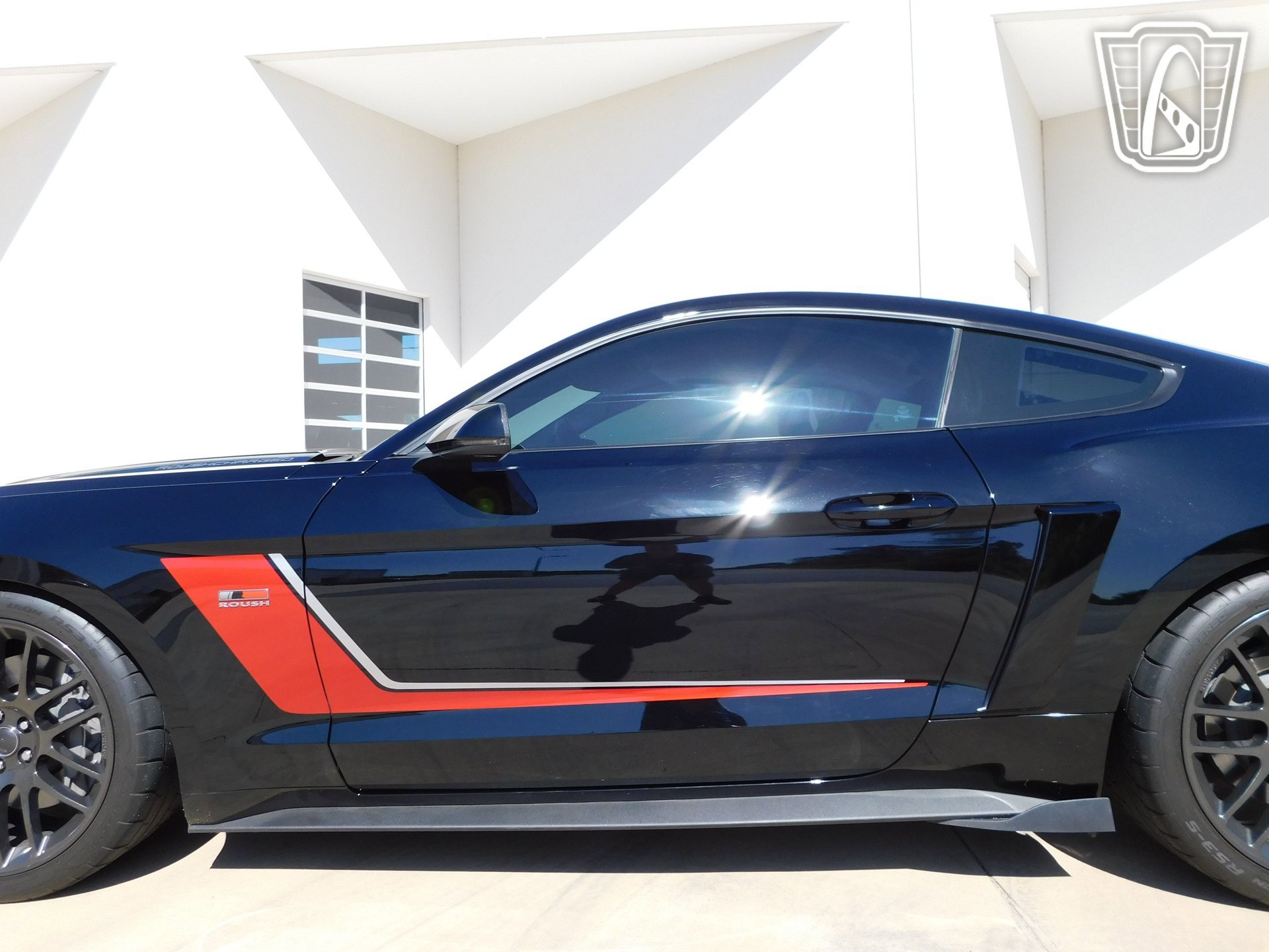 Used 2017 Ford Mustang GT Premium image 13