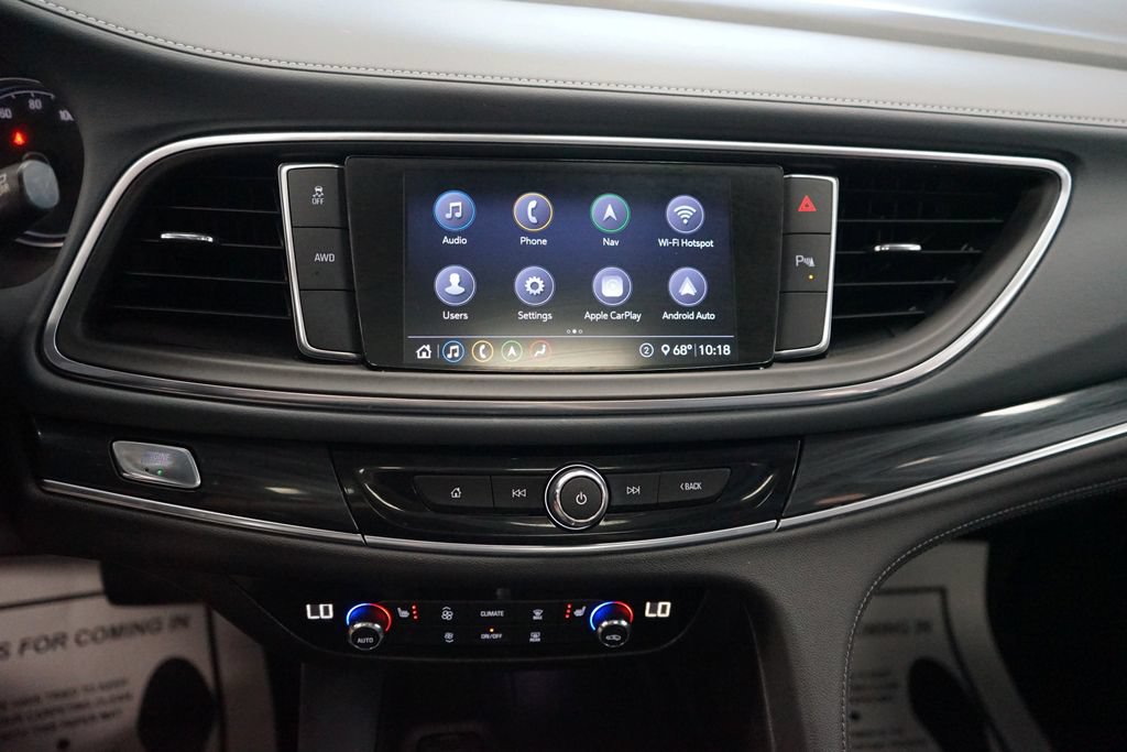 Used 2020 Buick Enclave Essence w/ Sound and Sites Package AWD/4WD image 7