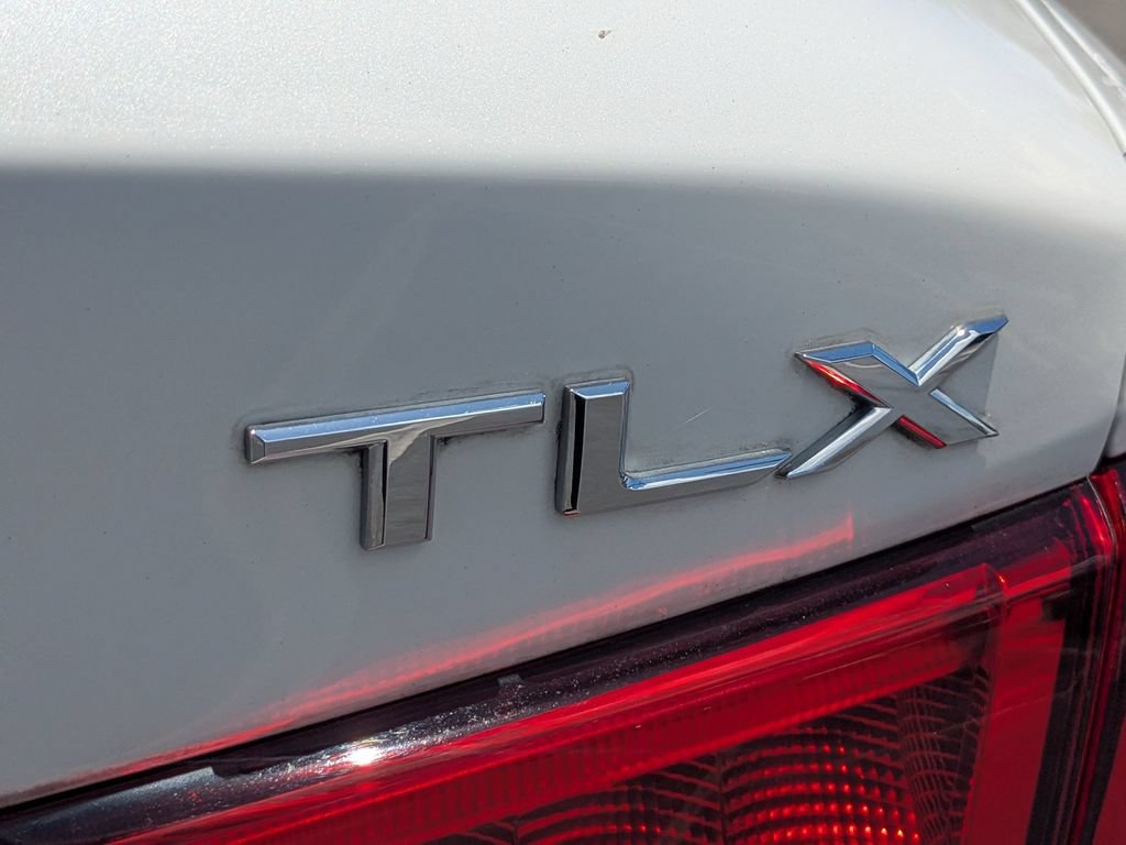 Used 2018 Acura TLX FWD image 32