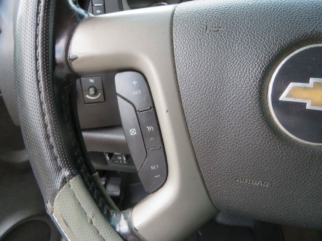 Used 2008 Chevrolet Silverado 2500 LT w/ Suspension Package, Off-Road AWD/4WD image 17