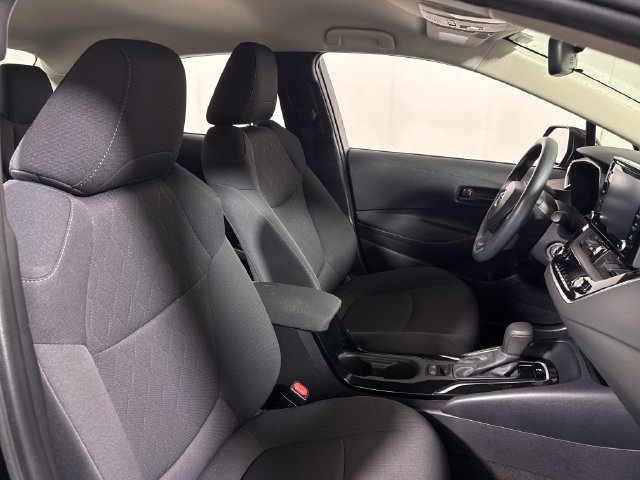 Used 2022 Toyota Corolla LE FWD image 14