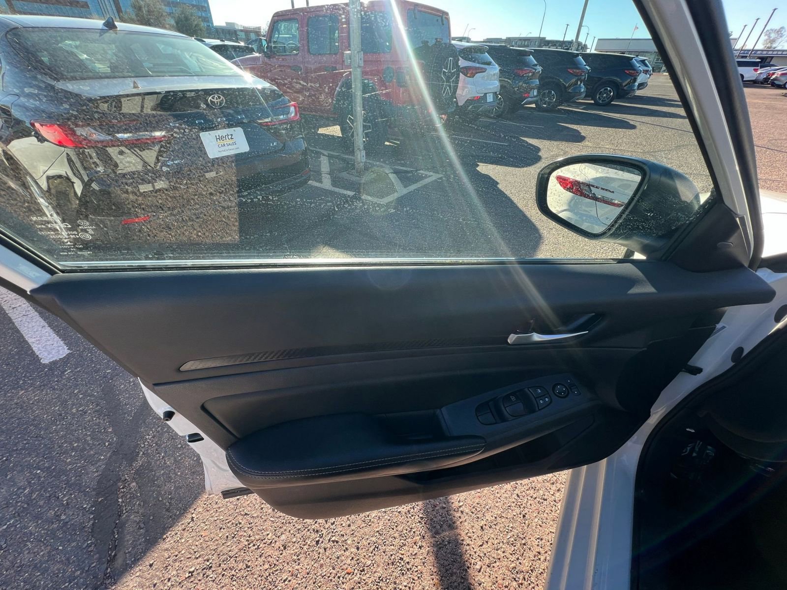 Used 2025 Nissan Altima 2.5 SV image 18