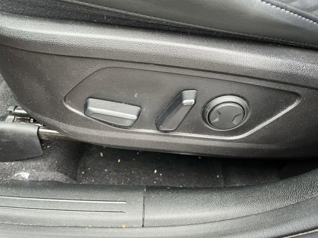 Used 2023 Kia Sorento S w/ Panoramic Sunroof Package image 16