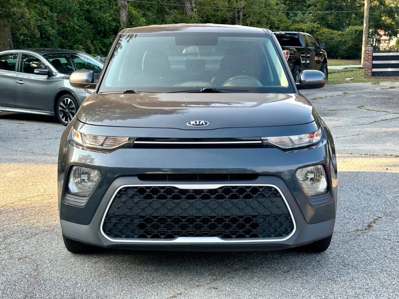 Used 2021 Kia Soul LX image 2