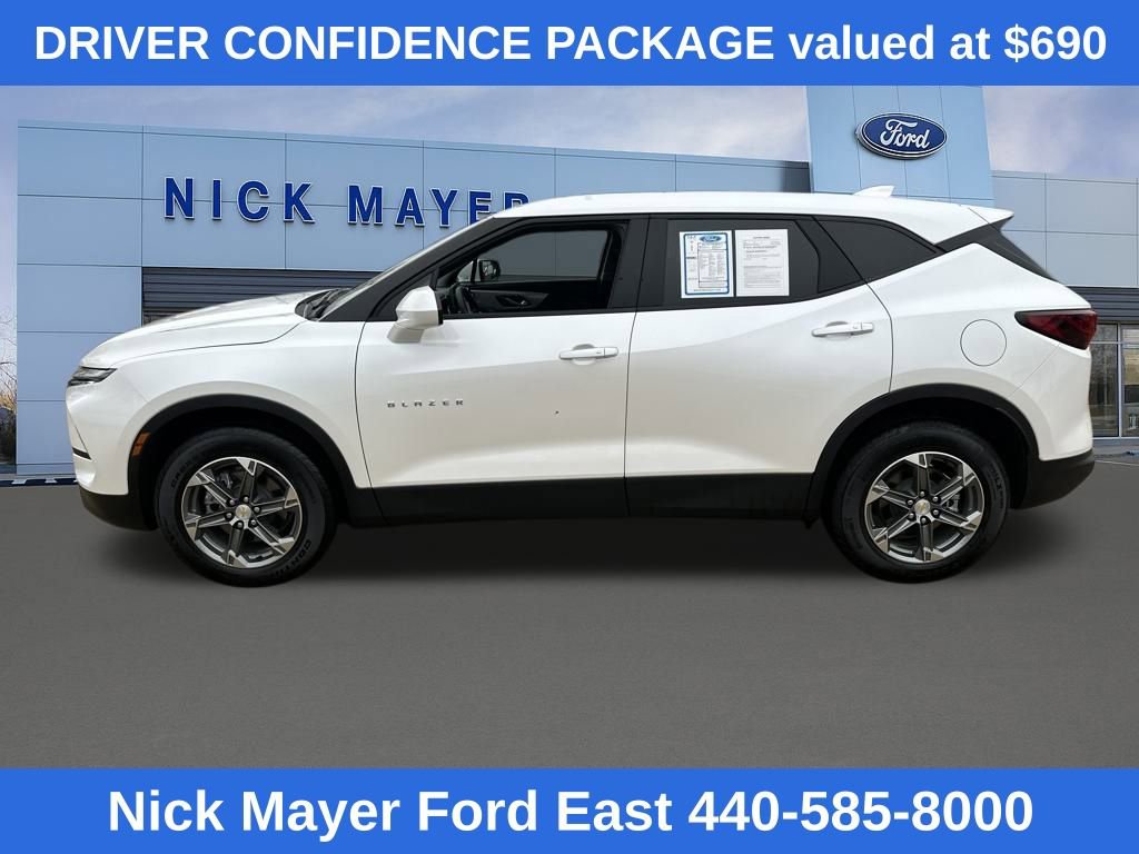 Used 2024 Chevrolet Blazer LT w/ Driver Confidence Package image 4