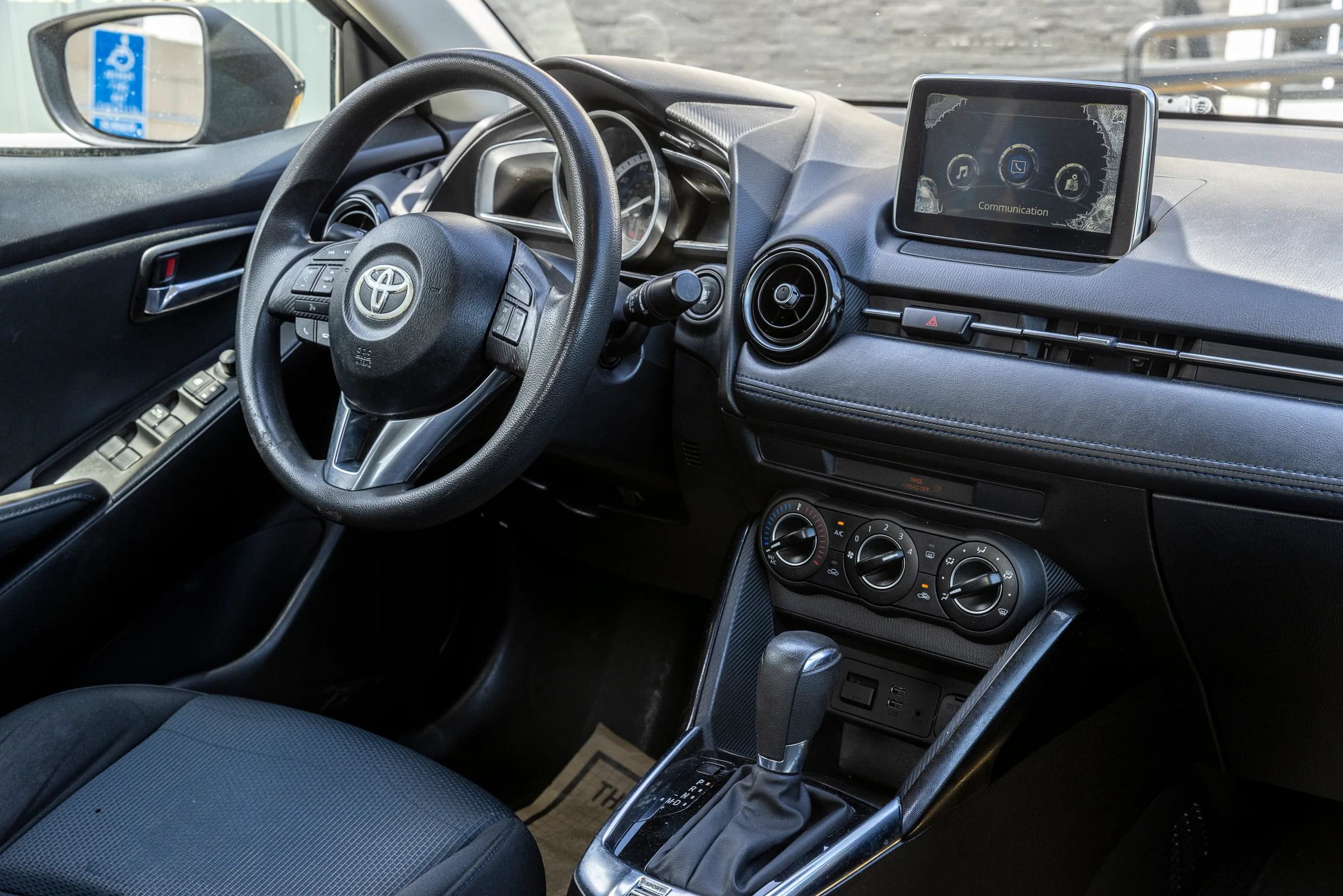 Used 2018 Toyota Yaris iA FWD image 27