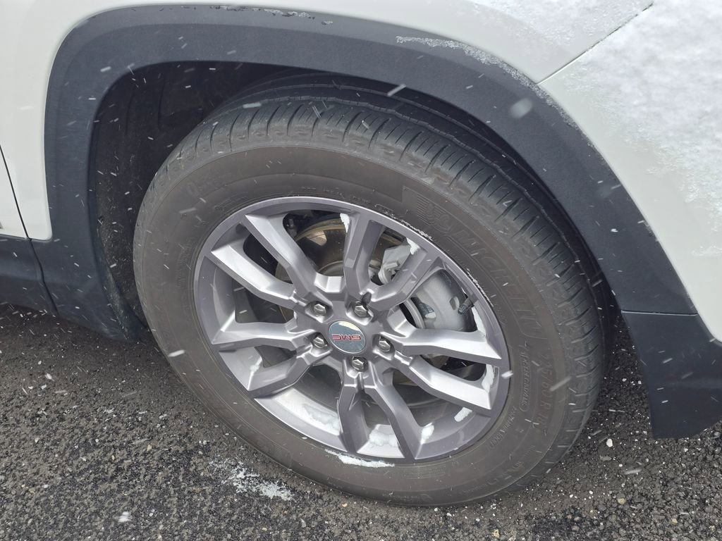 Used 2022 GMC Terrain SLT w/ Tech Package image 5