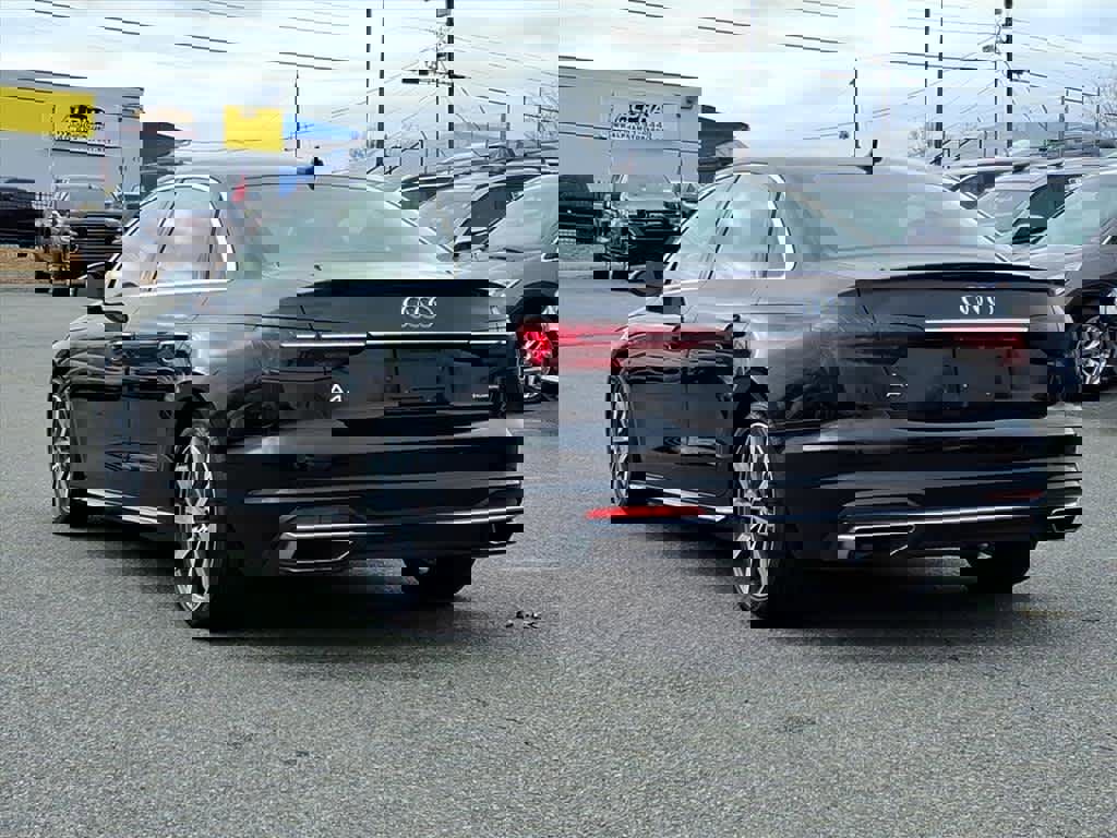 Used 2021 Audi A4 2.0T Premium w/ Convenience Package image 4