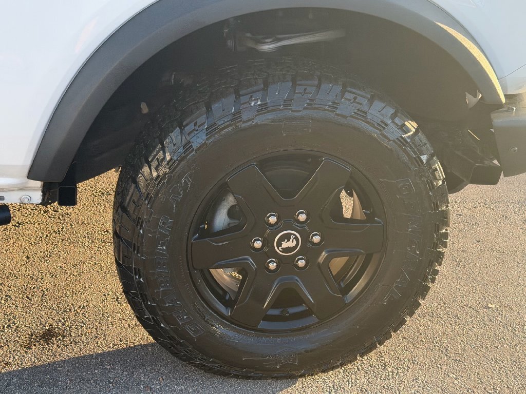 Used 2024 Ford Bronco Black Diamond AWD/4WD image 9