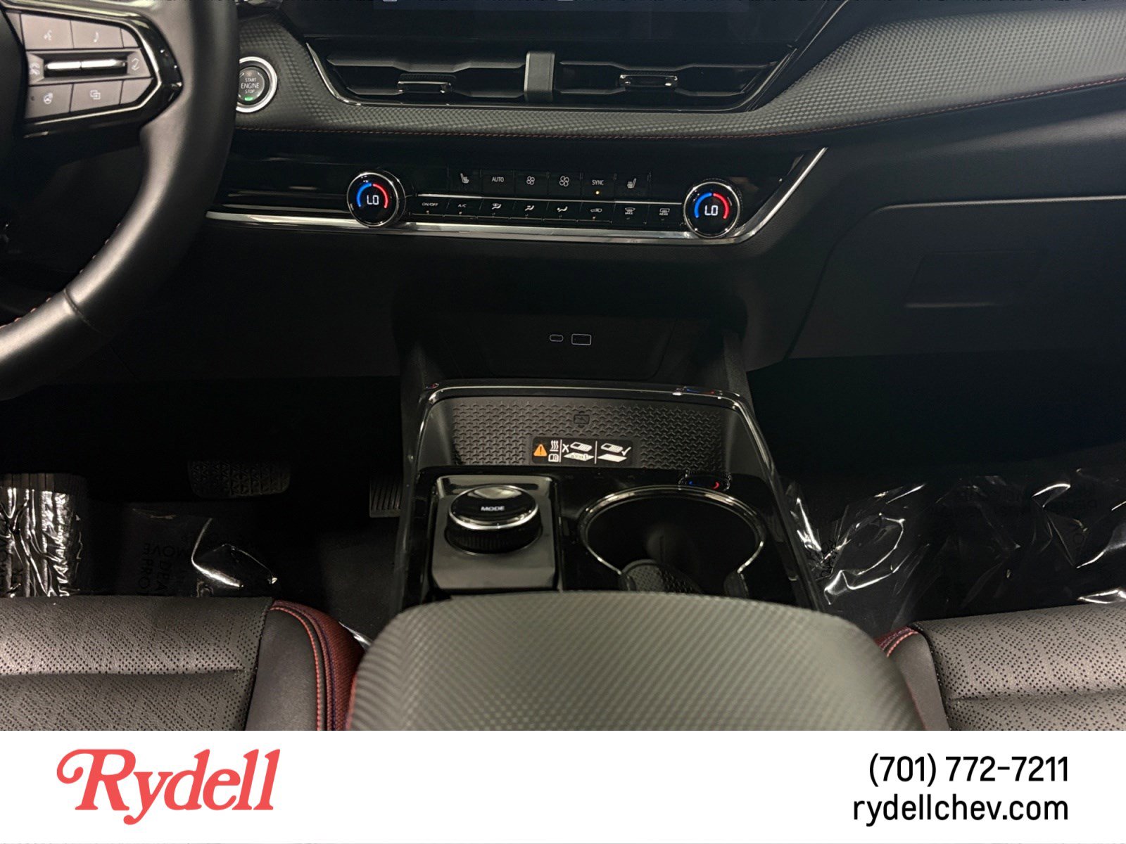 Used 2025 Chevrolet Equinox RS w/ Safety and Technology Package AWD/4WD image 15