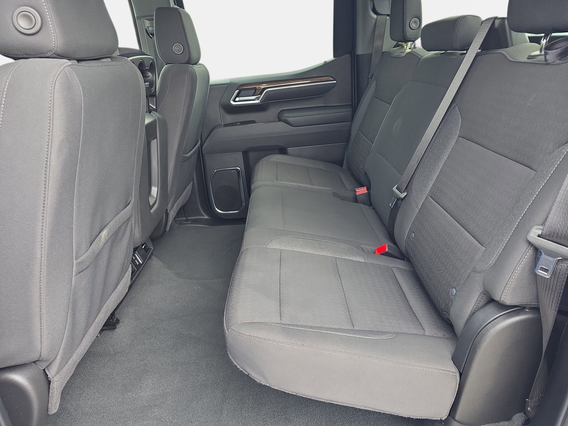 Used 2025 Chevrolet Silverado 1500 LT image 14