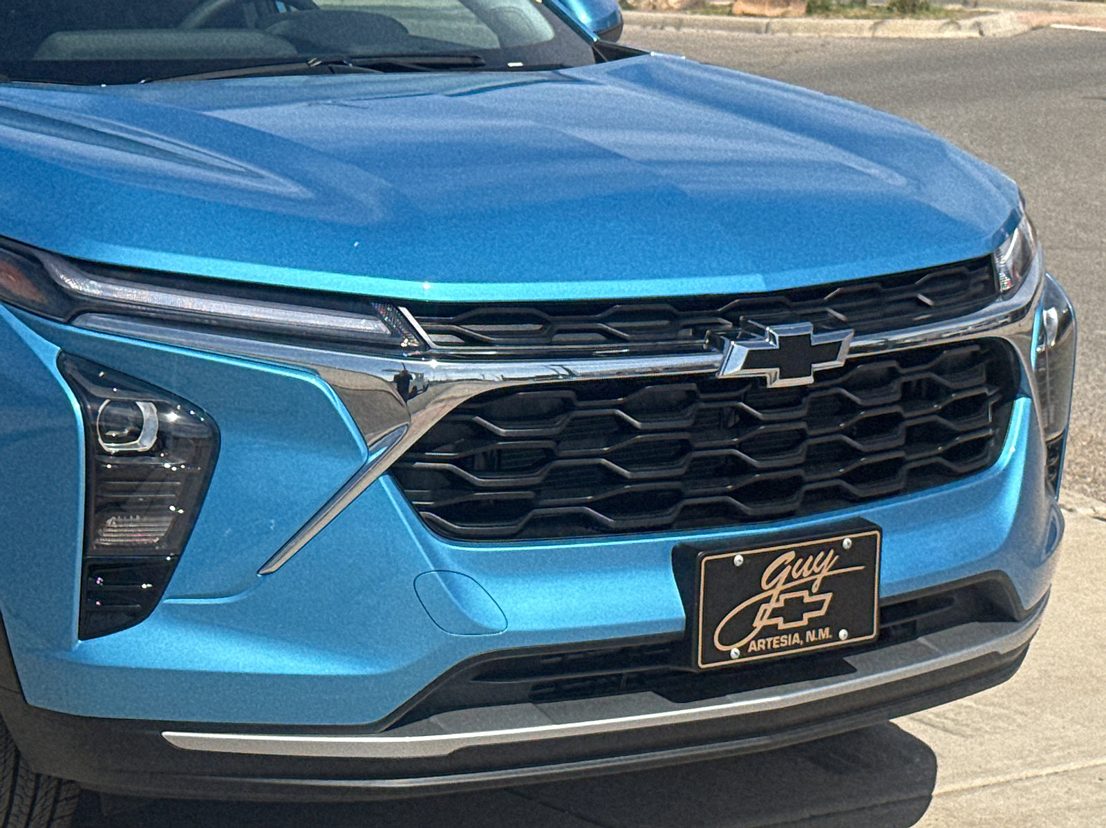 New 2026 Chevrolet Trax LT w/ LPO, Blackout Package FWD image 7