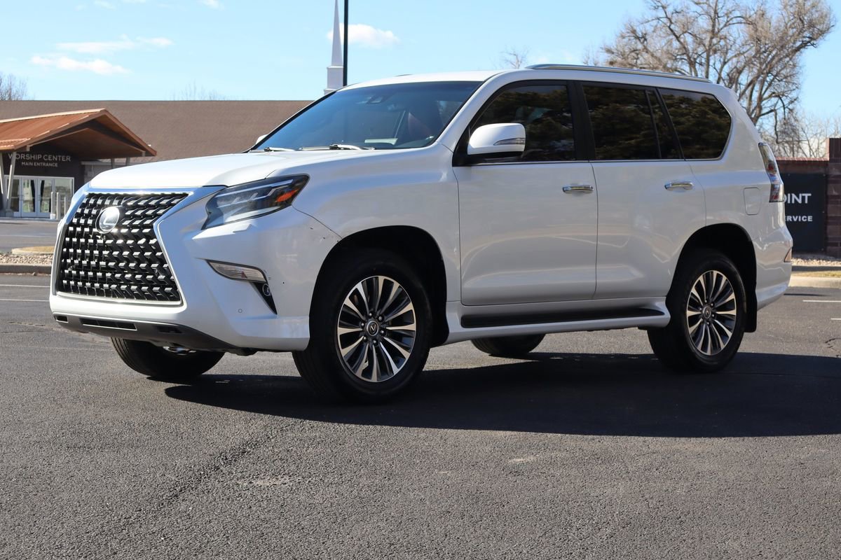 Used 2022 Lexus GX 460 Luxury w/ Off Road Package image 11