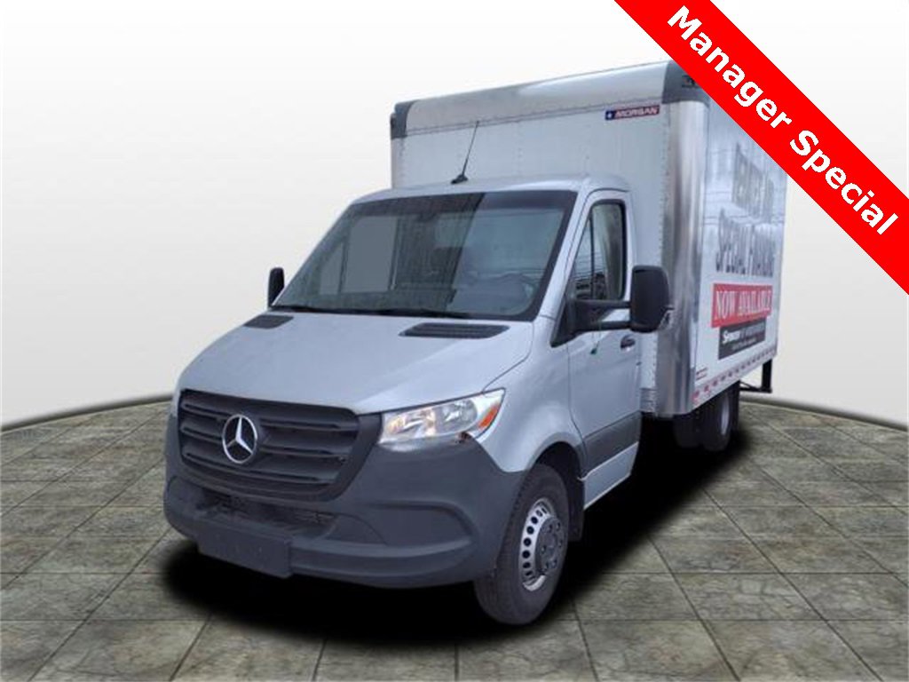 Used 2022 Mercedes-Benz Sprinter 3500 image 1