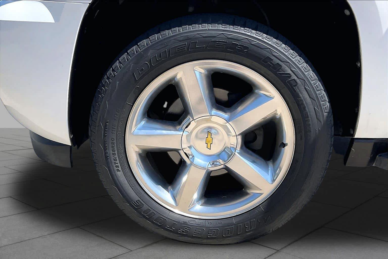 Used 2012 Chevrolet Avalanche LTZ RWD image 10