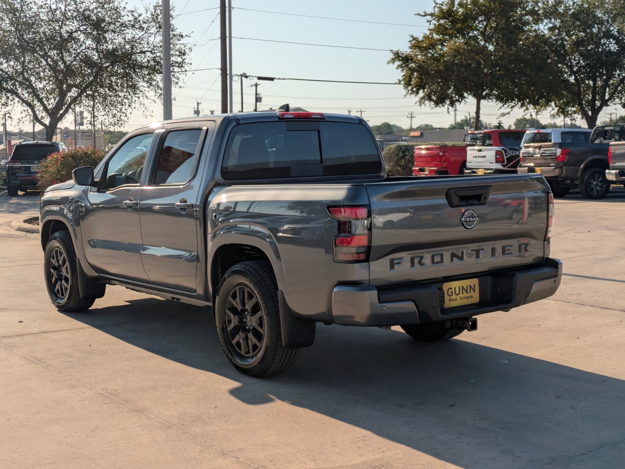 New 2026 Nissan Frontier SV image 5