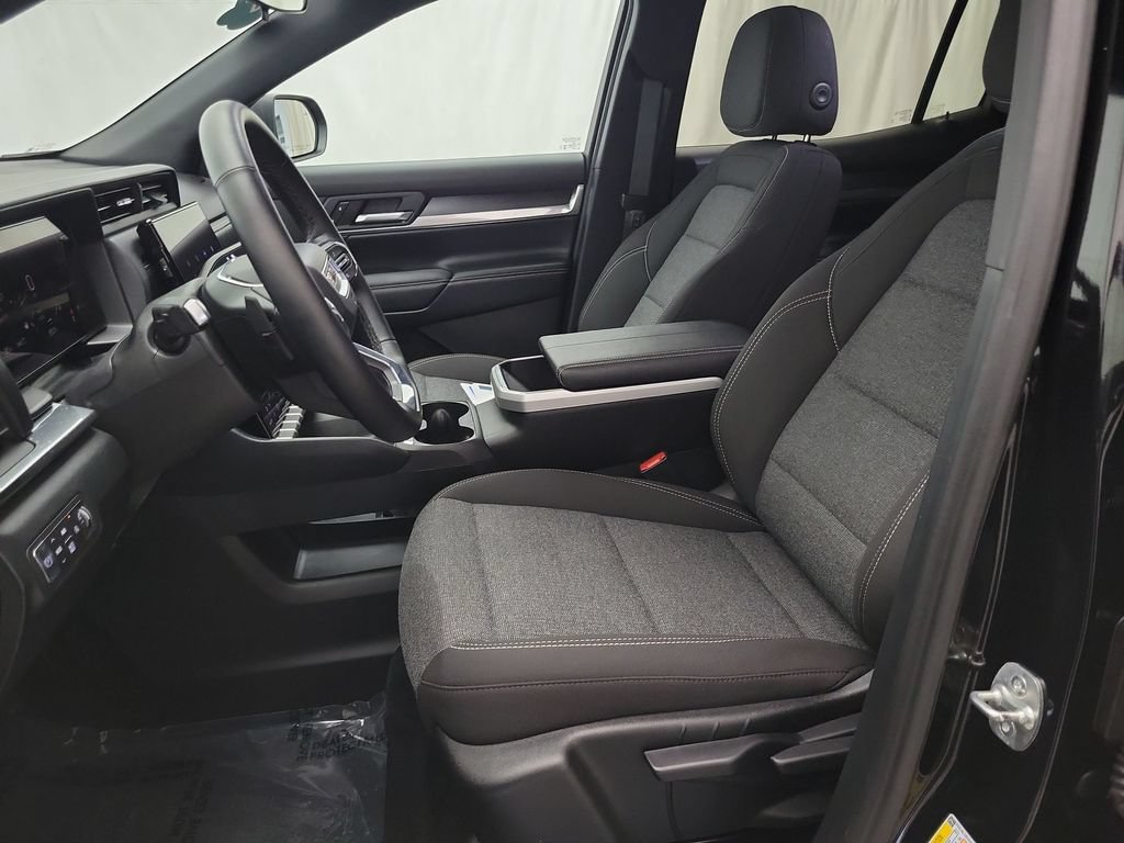 Certified 2026 GMC Terrain Elevation w/ Black Edition AWD/4WD image 9