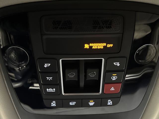 Used 2025 Kia Carnival SX image 28