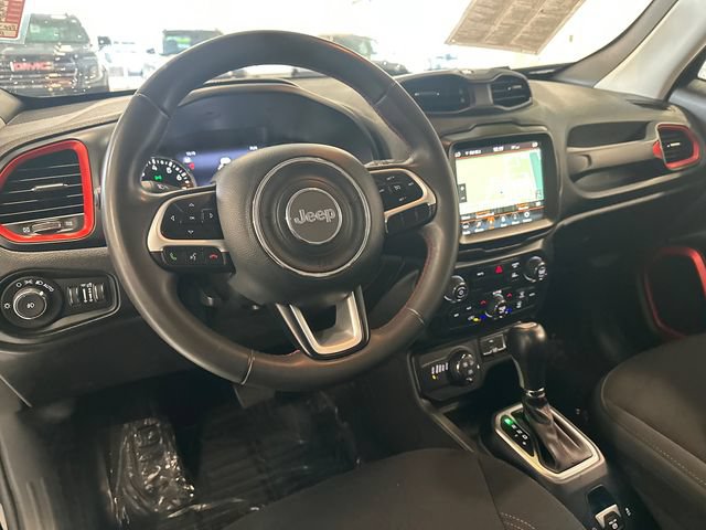 Used 2023 Jeep Renegade Trailhawk AWD/4WD image 13