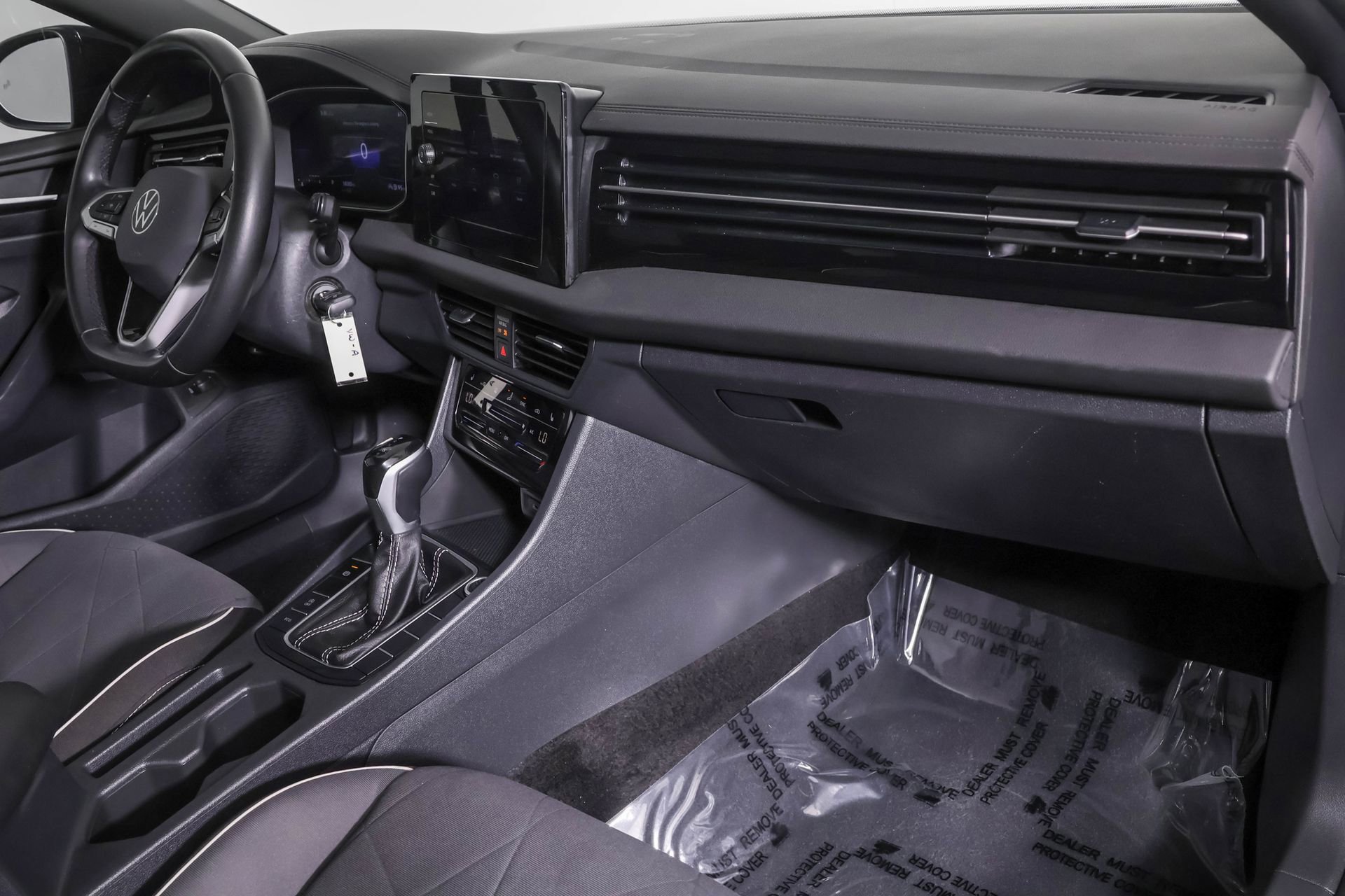 Used 2025 Volkswagen Jetta Sport FWD image 42