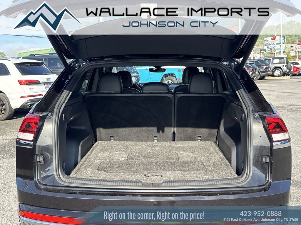 Certified 2022 Volkswagen Atlas Cross Sport SEL Premium R-Line AWD/4WD image 45