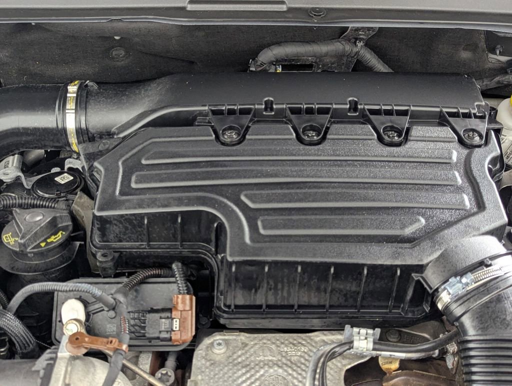 Used 2023 Jeep Renegade Latitude image 12