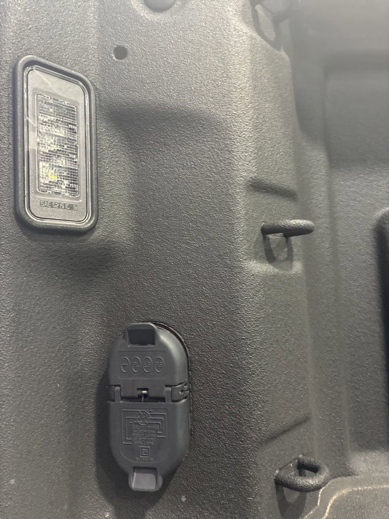 Used 2023 Chevrolet Silverado 2500 High Country w/ Z71 Off-Road Package AWD/4WD image 8