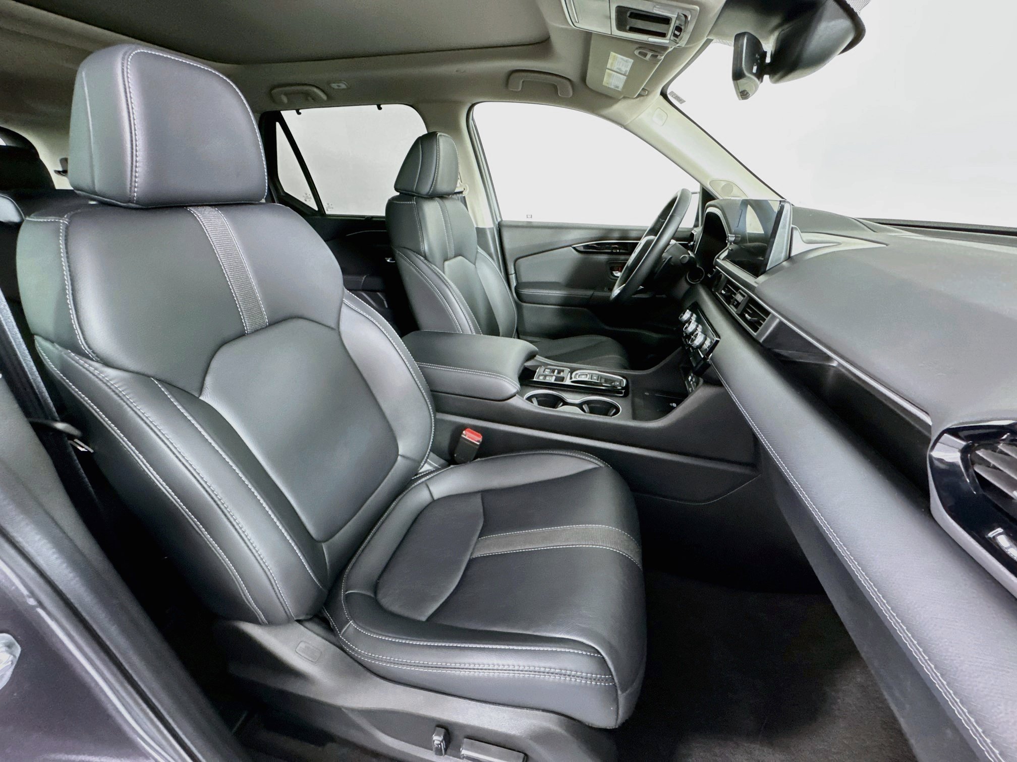 Certified 2025 Honda Pilot Touring image 31