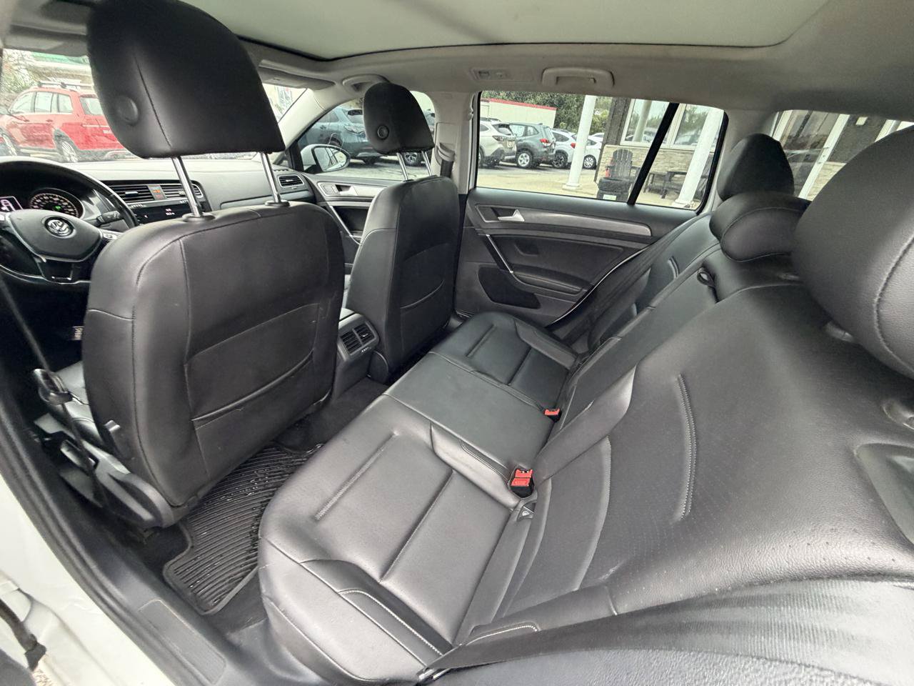Used 2019 Volkswagen Golf S FWD image 11