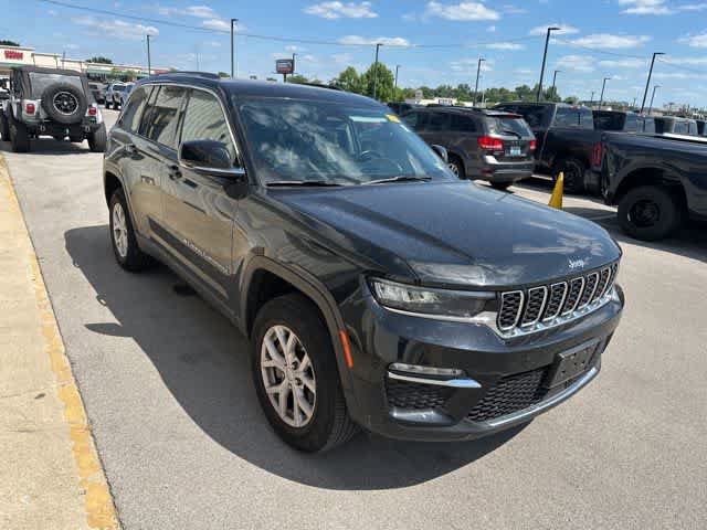 Used 2022 Jeep Grand Cherokee Limited AWD/4WD image 23