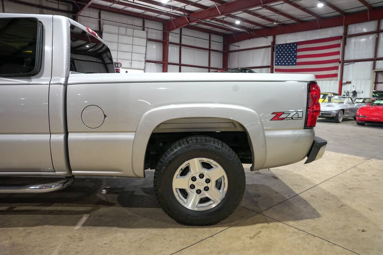 Used 2006 Chevrolet Silverado 1500 LT w/ Onstar Plus Package AWD/4WD image 5