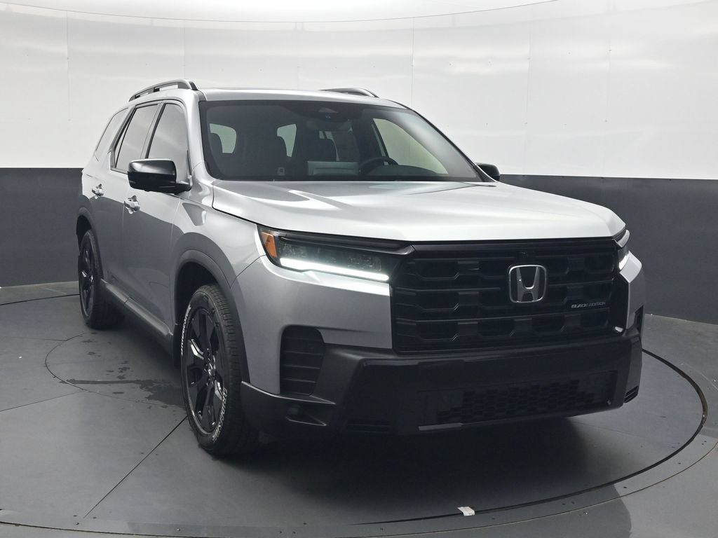 New 2026 Honda Pilot Black Edition image 2