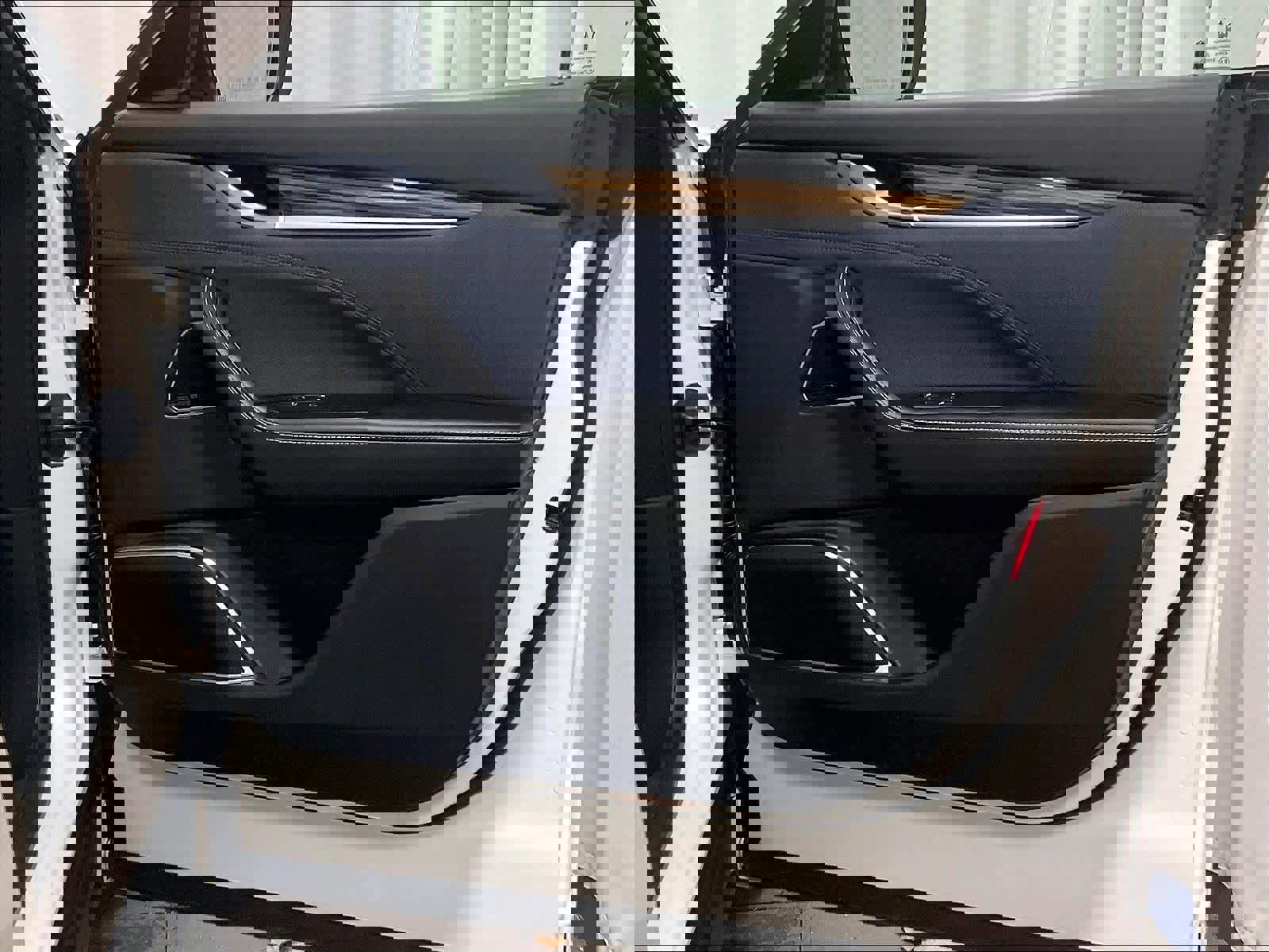 Used 2018 Maserati Levante GranLusso image 12