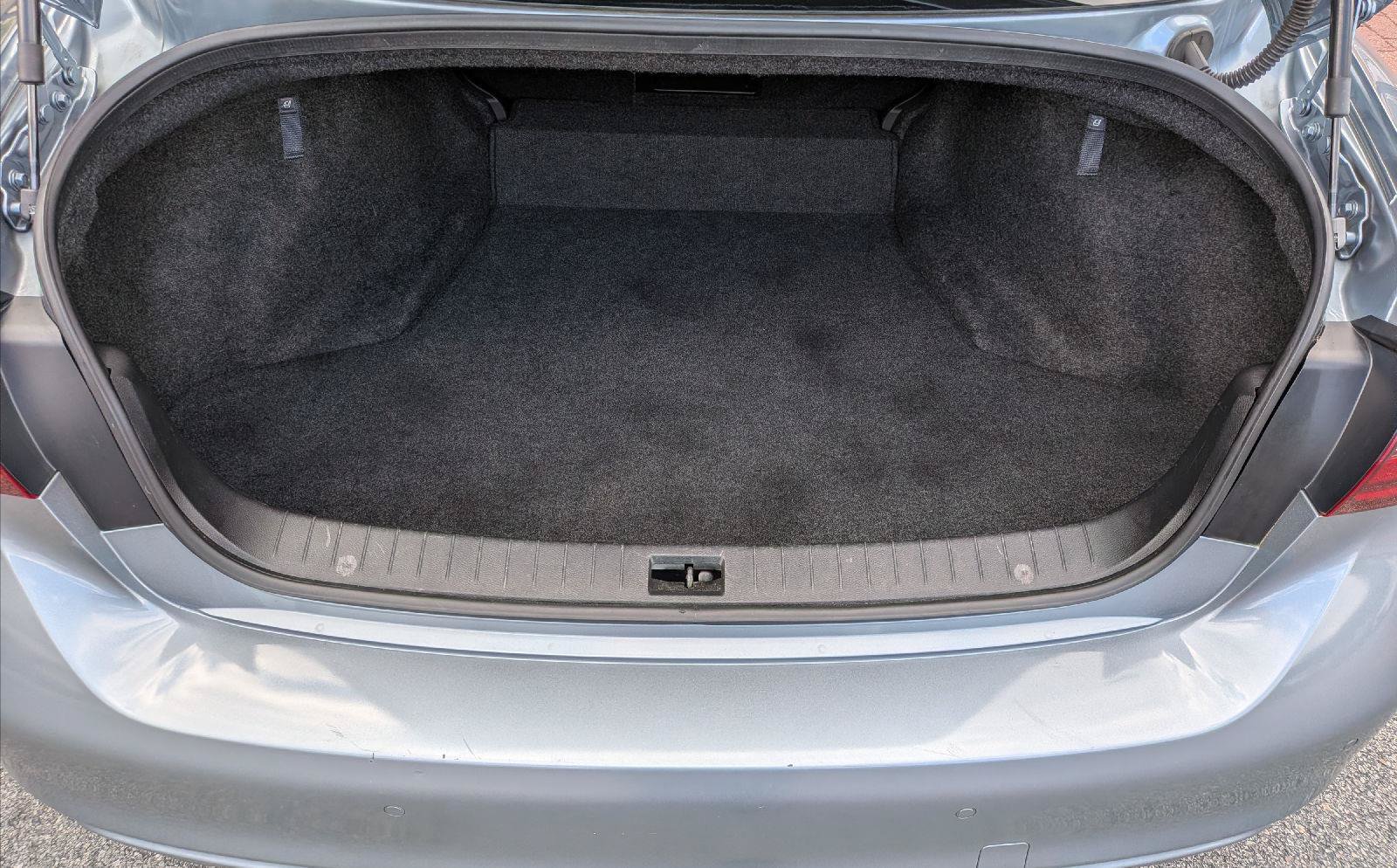 Used 2018 INFINITI Q50 Luxe w/ Sensory Package (Luxe) AWD/4WD image 10