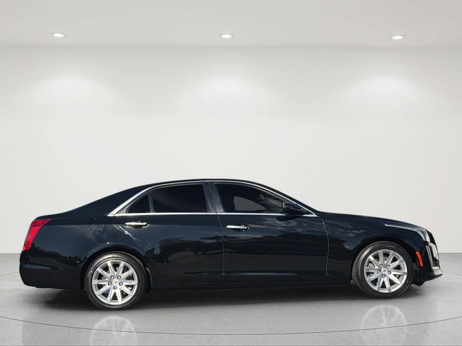 Used 2014 Cadillac CTS Luxury RWD image 6